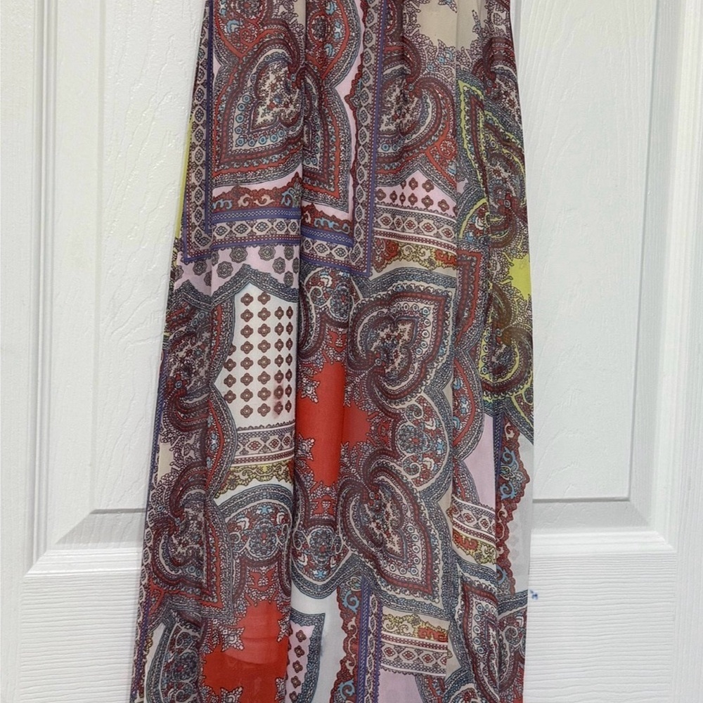 Gianni Bini Multicolor Paisley Dress- light material with front side slit.
